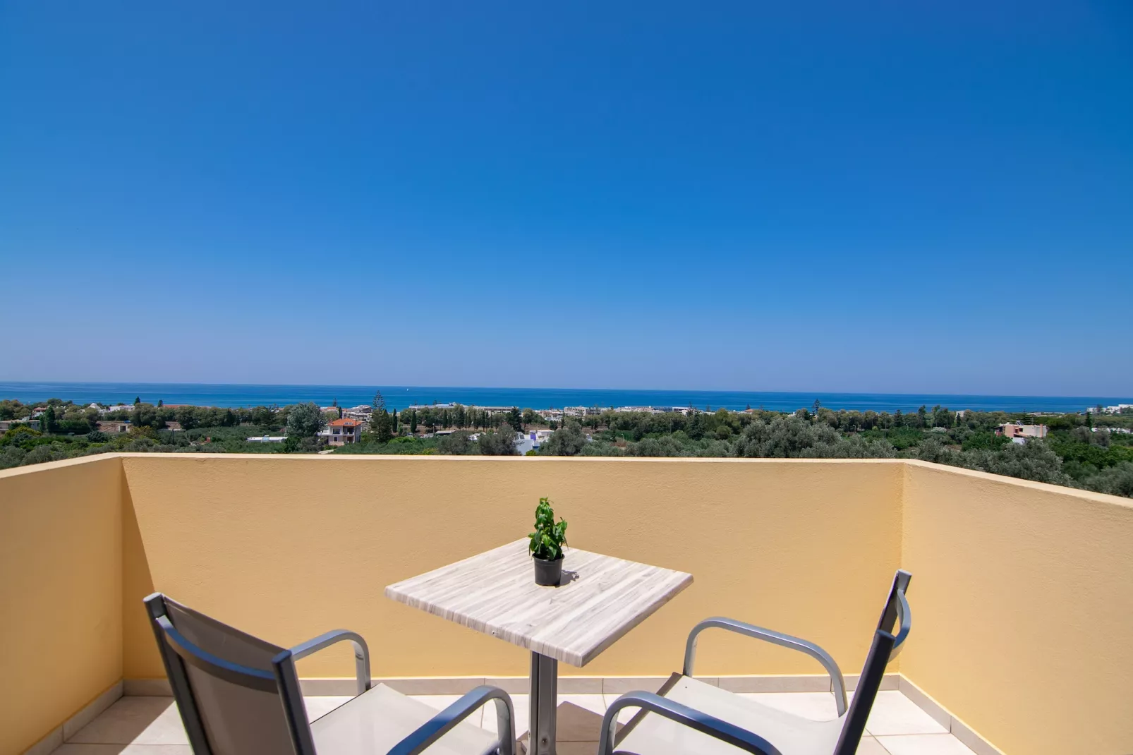 Yanni's 1-Terrassenbalkon