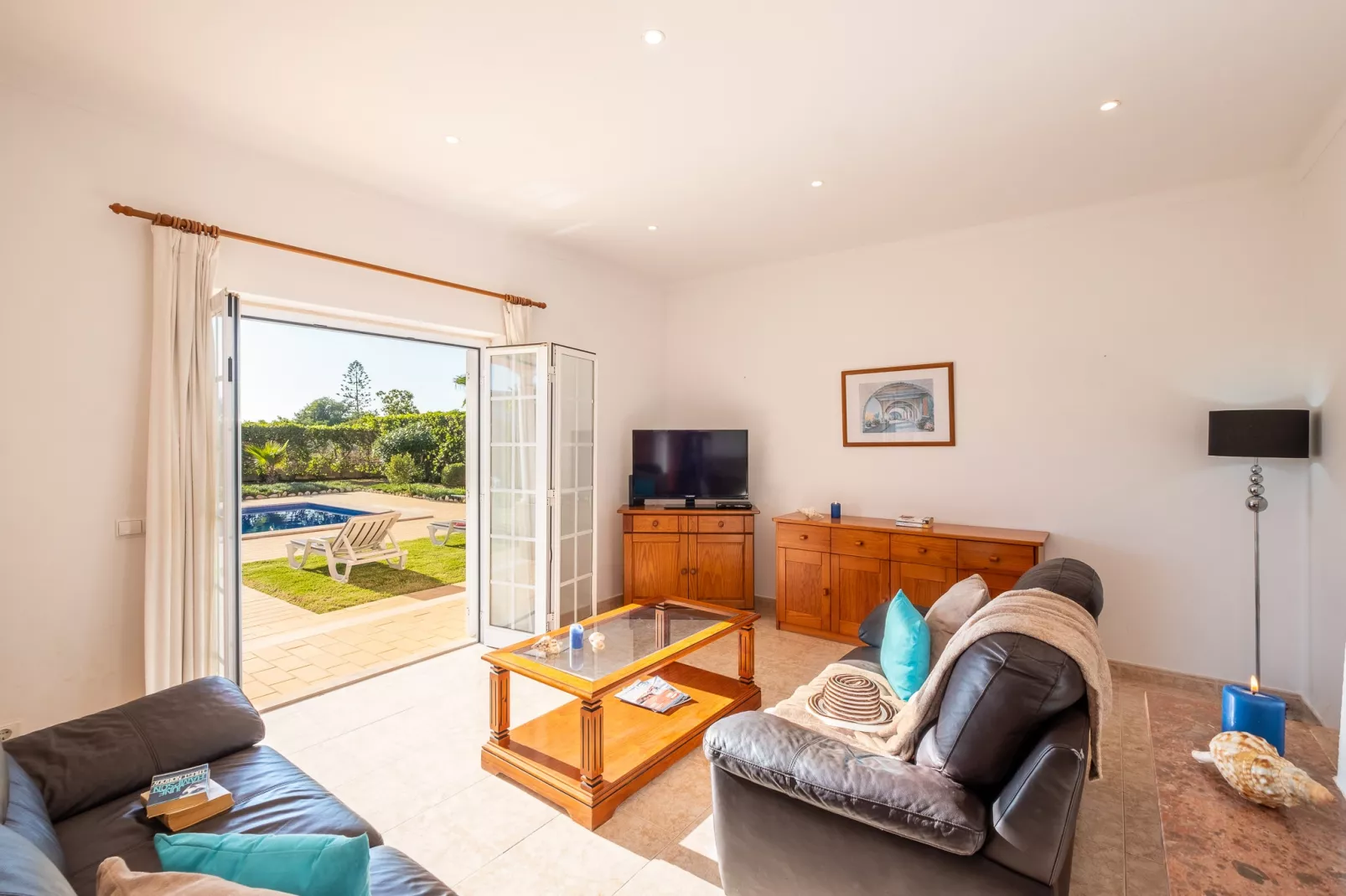 Villa Sunrise-Living room