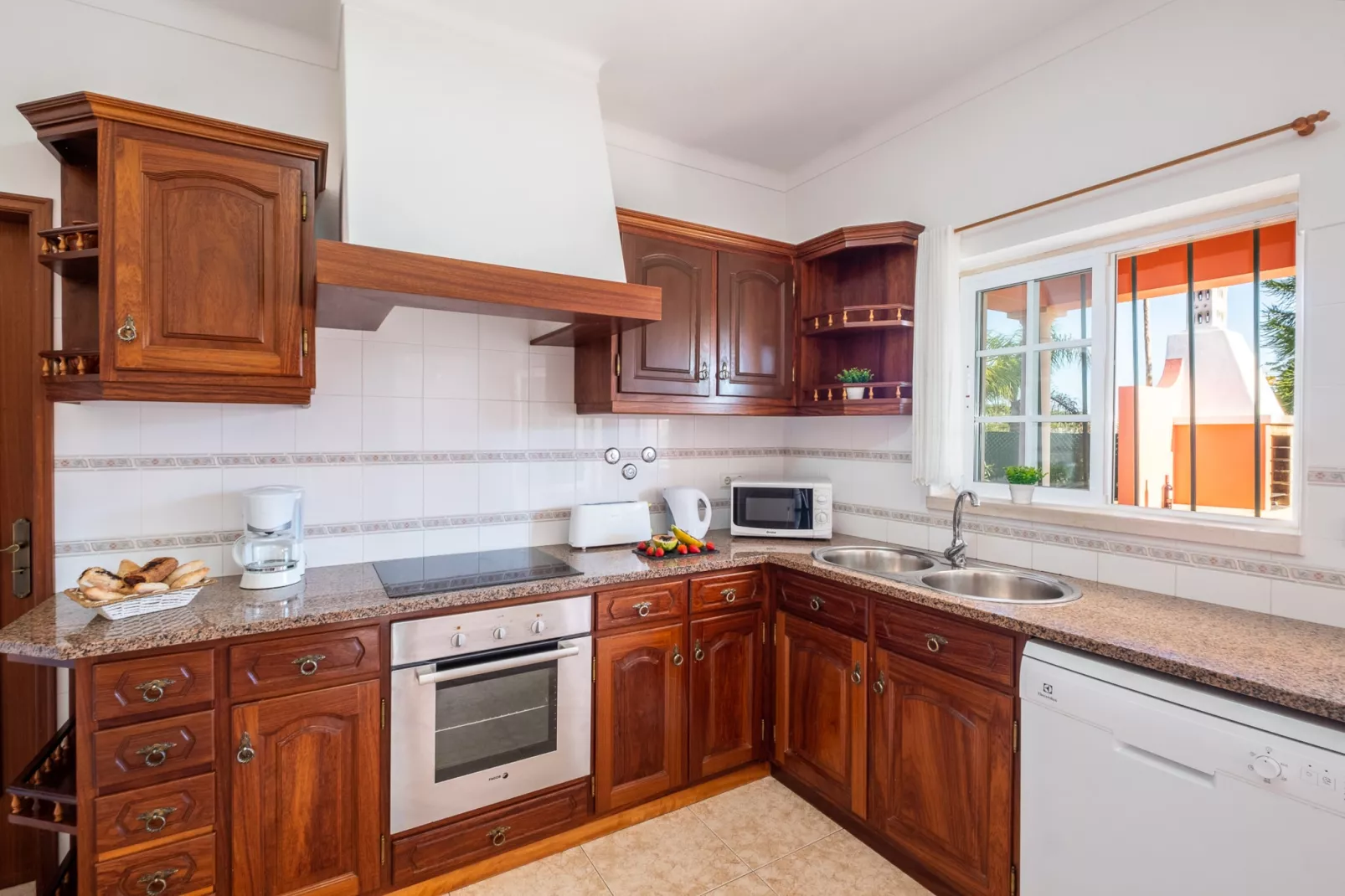 Villa Sunrise-Kitchen