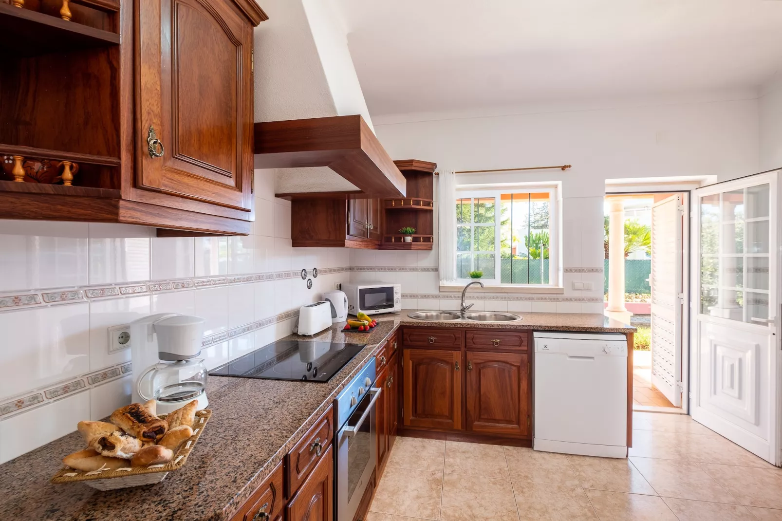 Villa Sunrise-Kitchen