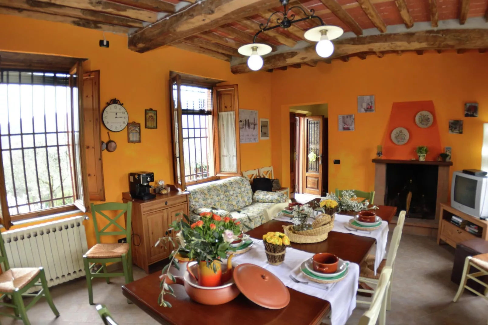 Tra Lucca e il Mare-Dining room