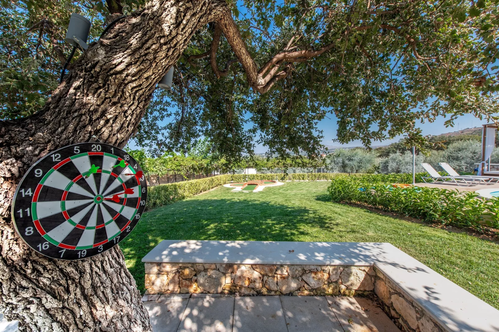 Villa4Dreams-Gardens summer