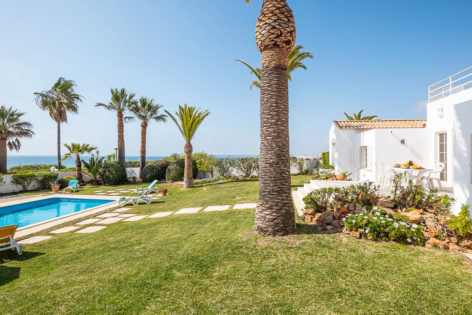 Villa Casa das Dunas-Gardens summer