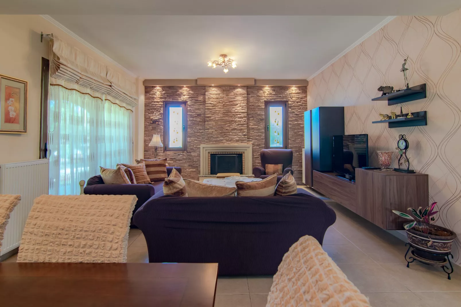 Iris Villa-Living room