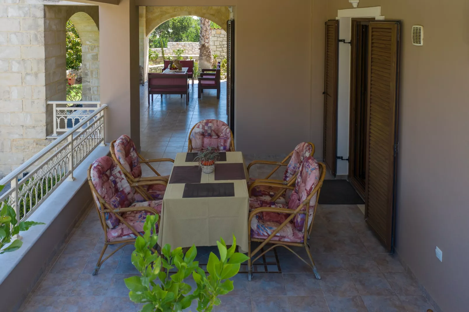 Iris Villa-Terrace balcony