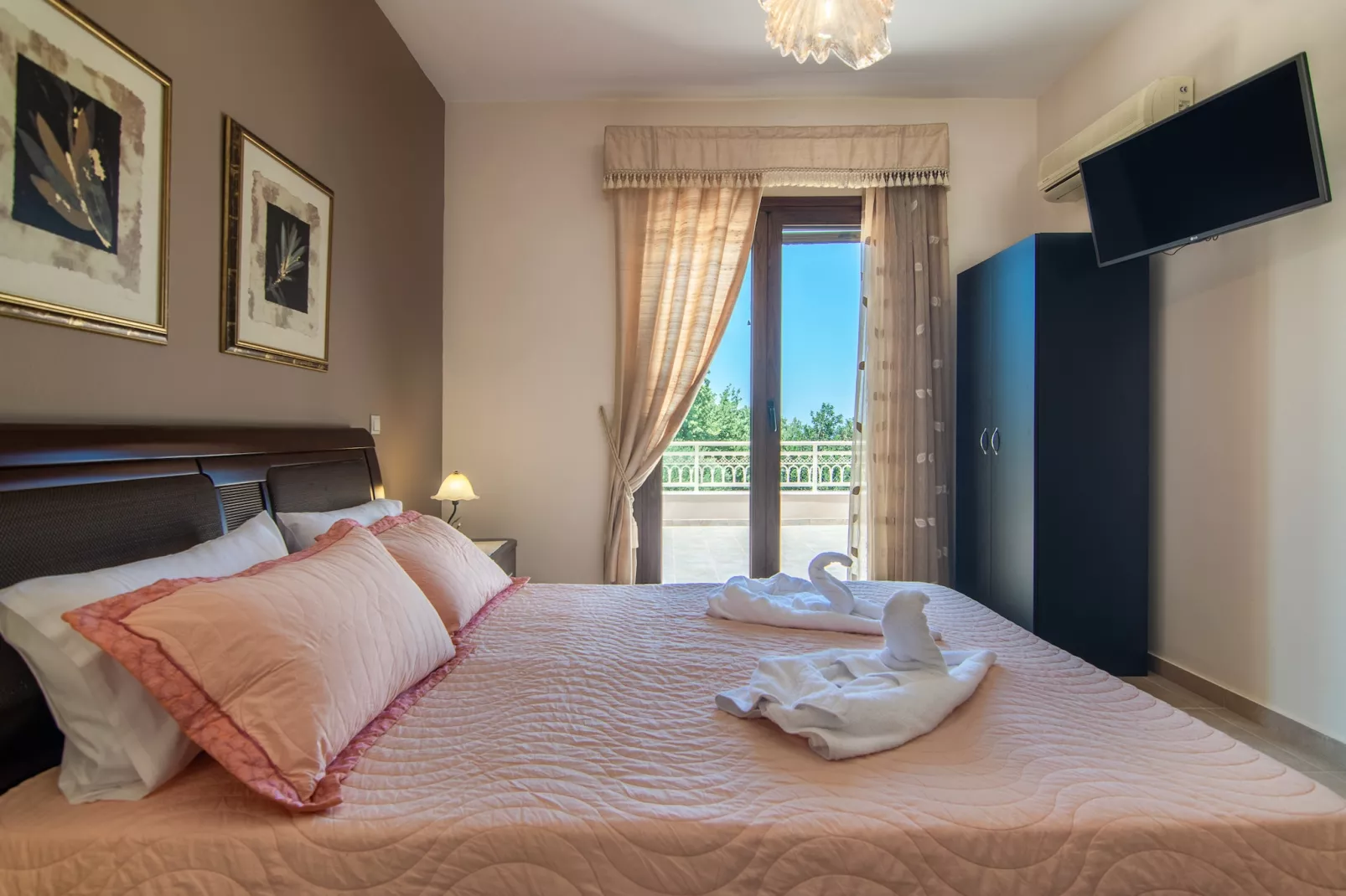 Iris Villa-Bedroom
