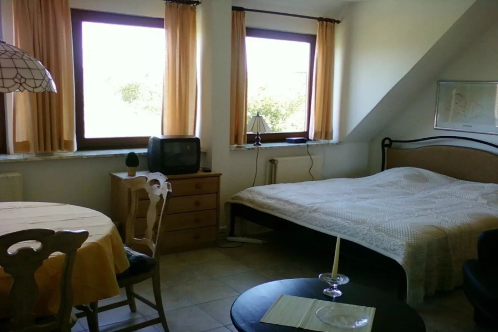 163050-Bedroom