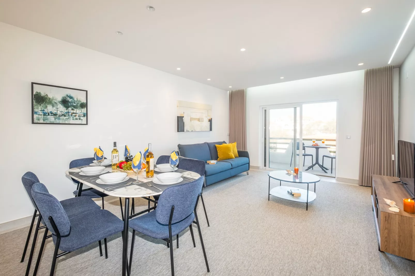 Apartment Melbourne 1-Dining room