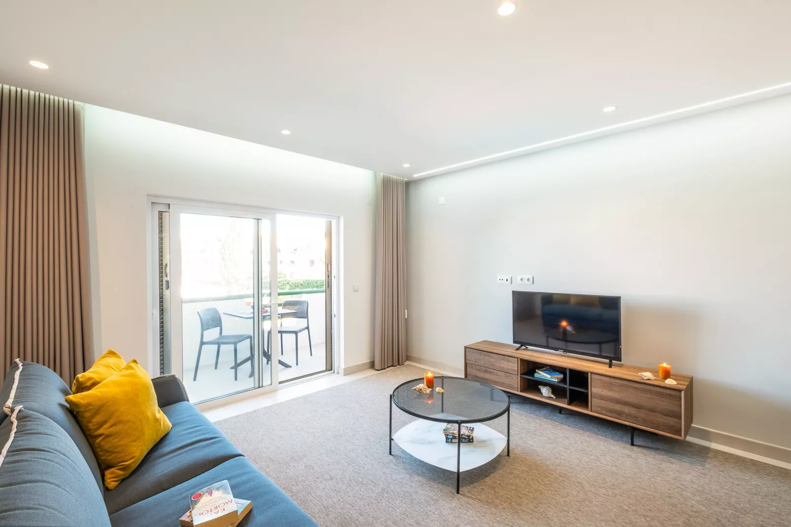 Apartment Melbourne 1-Living room