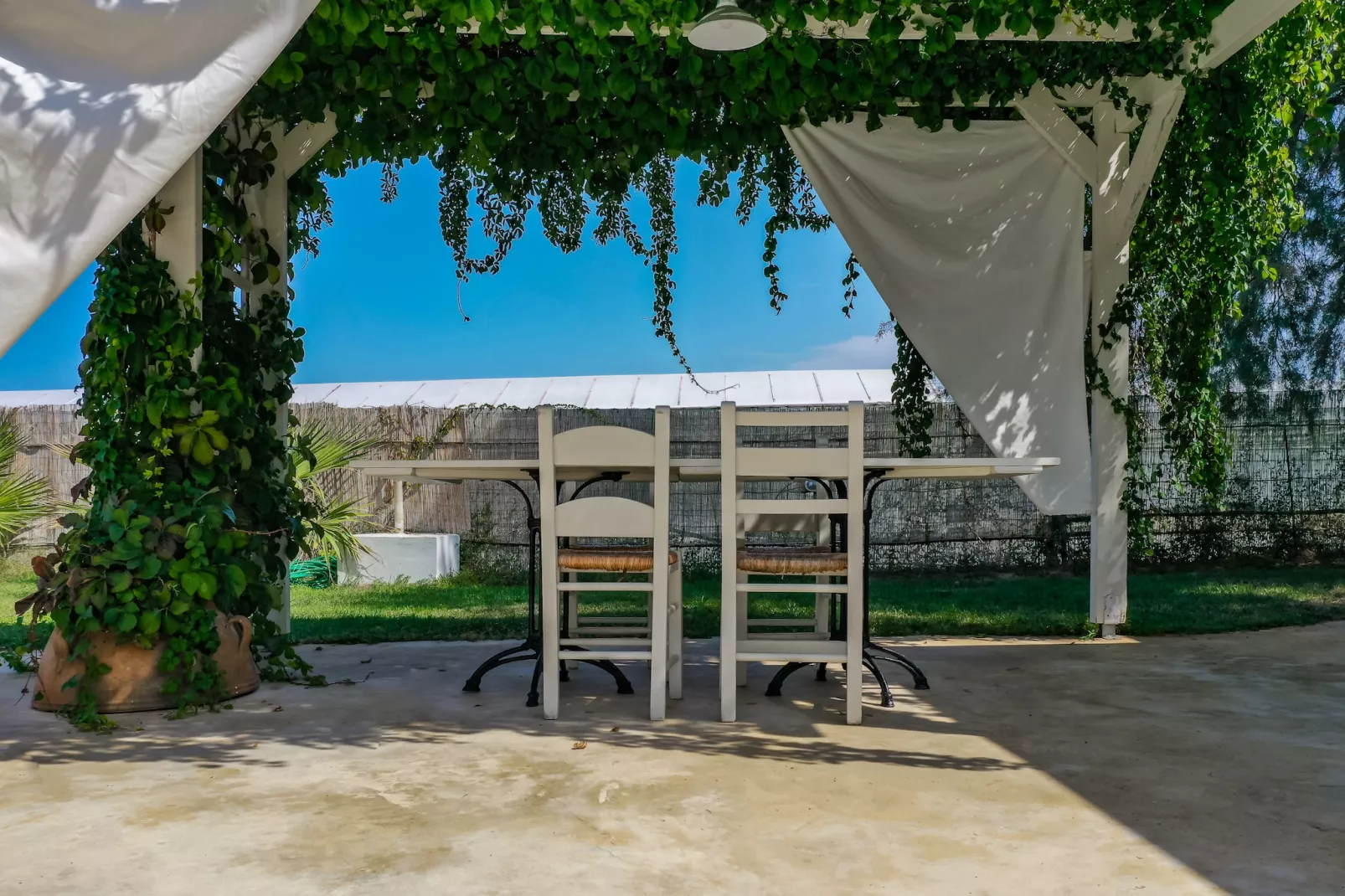 Hara's Beach Villa