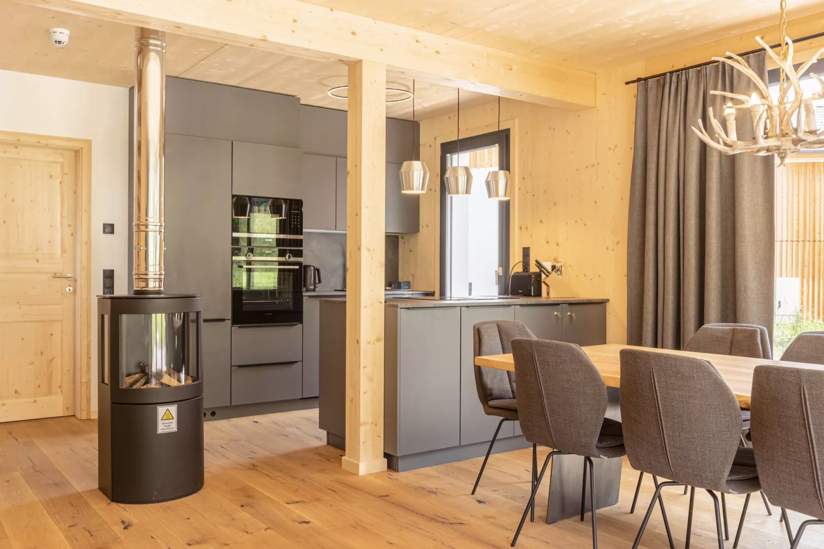 Alpenchalet Biberwier 2-Living room