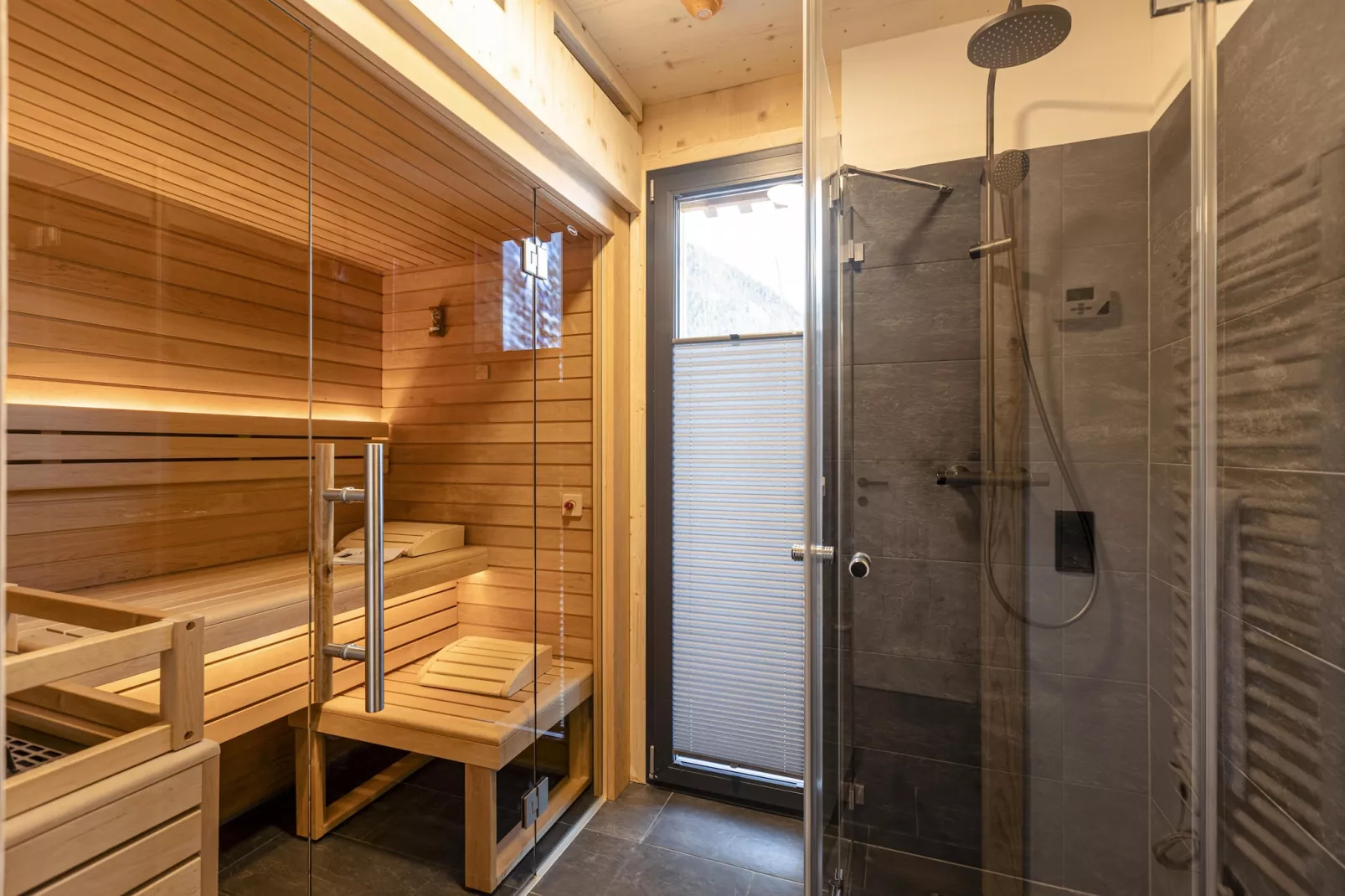 Alpenchalet Biberwier 2-Bathroom