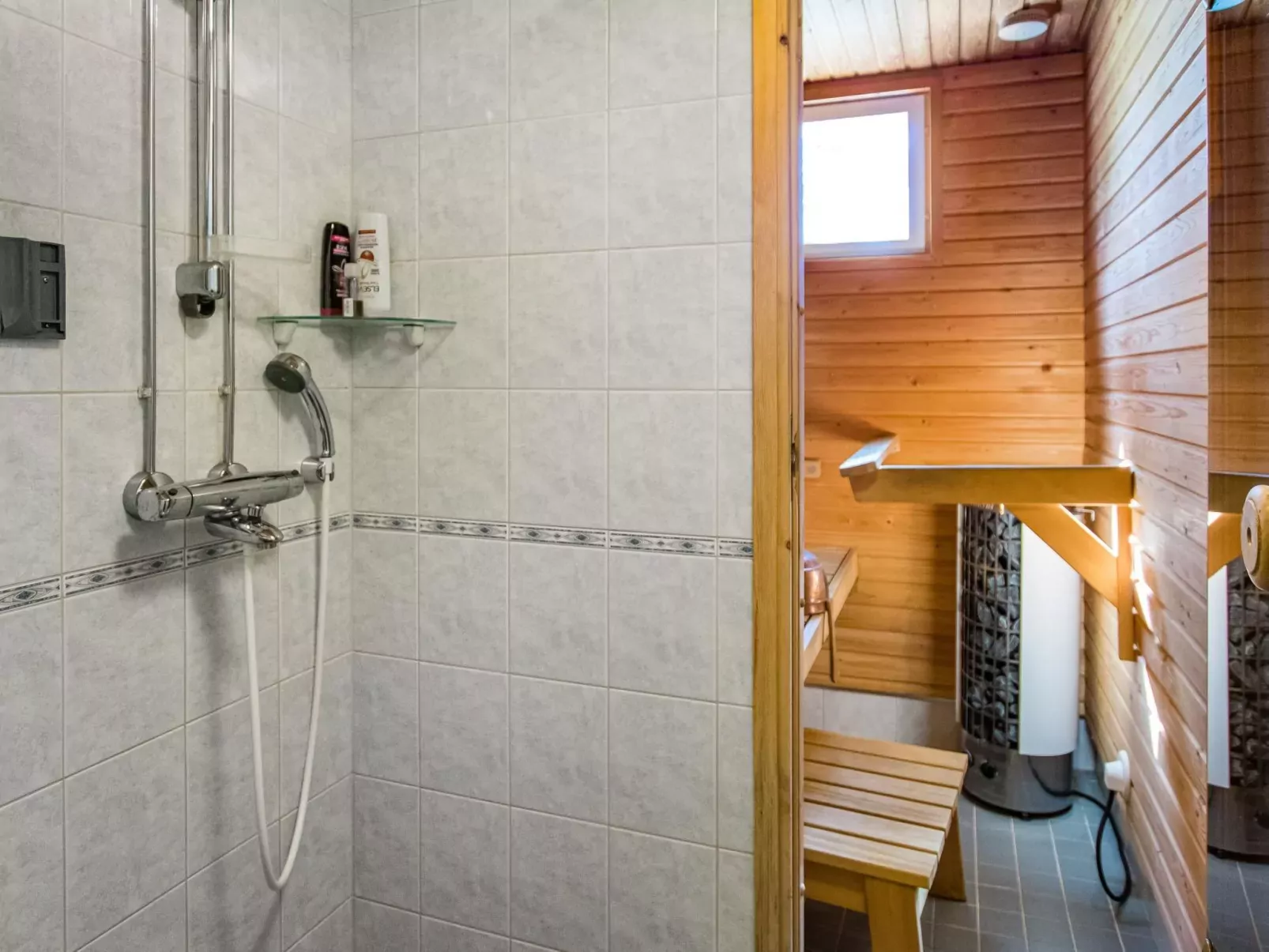 Outapailakka j 6-Inside