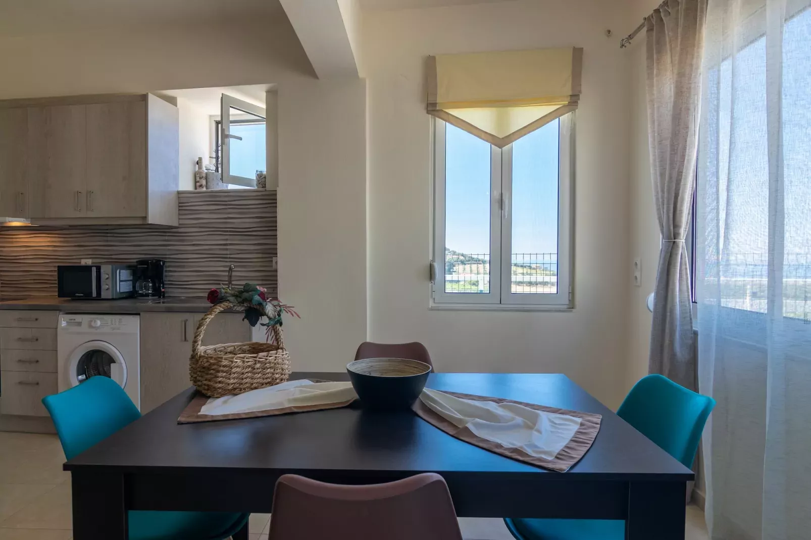 Haravgi villa (5 bedrooms)-Dining room