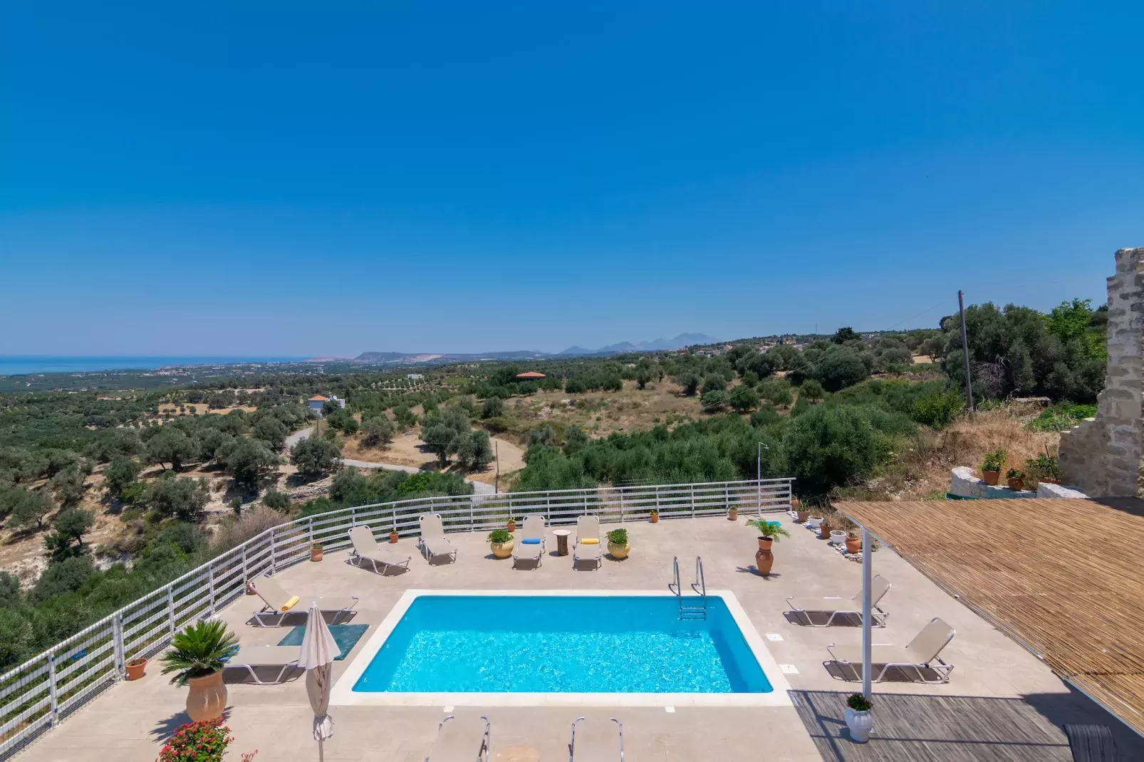 Haravgi villa (5 bedrooms)-Pool
