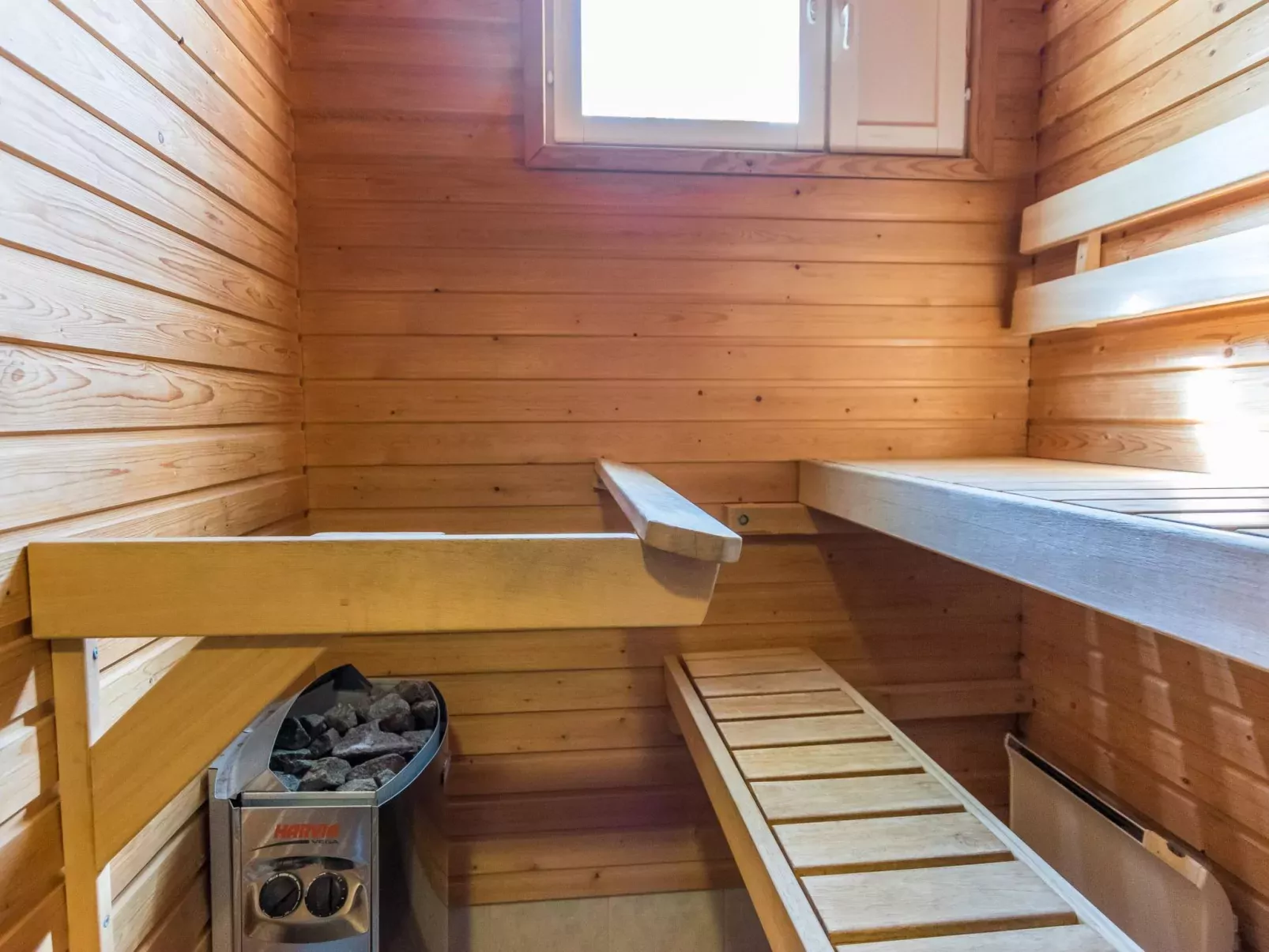 Outapailakka j 7-Inside