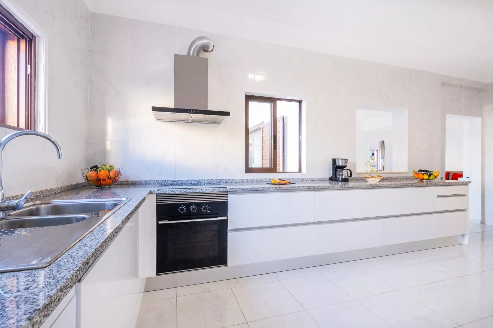 Villa Perola-Kitchen