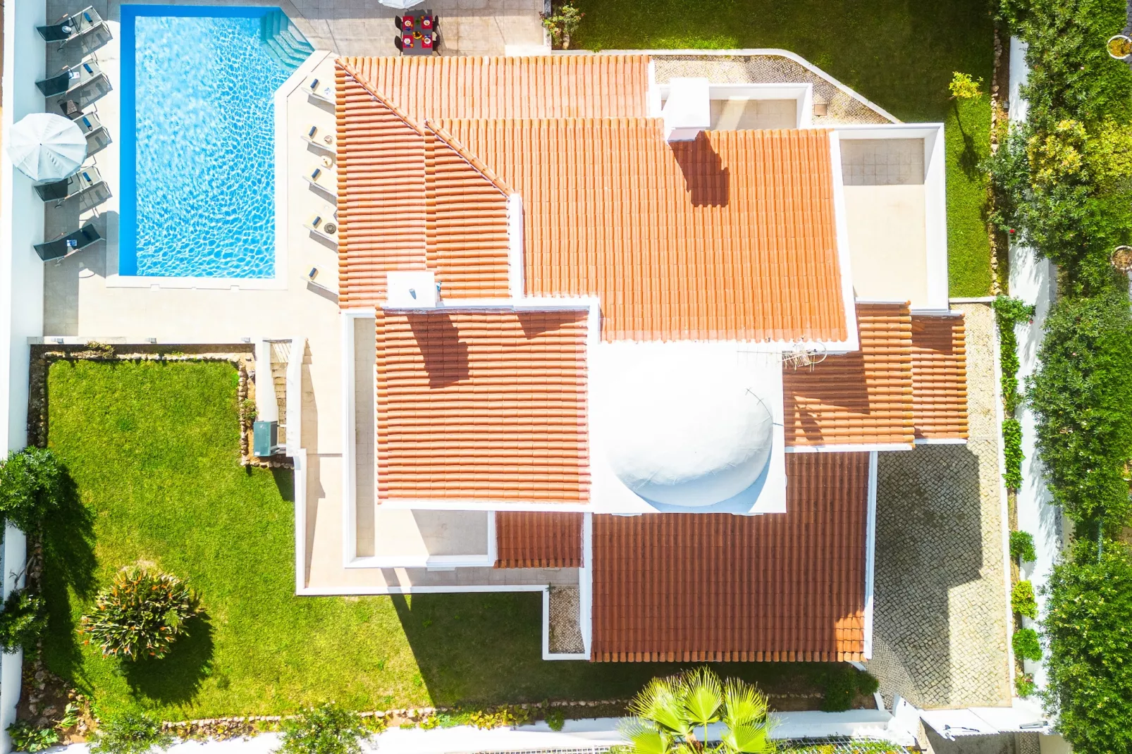 Villa Perola-Exterior summer