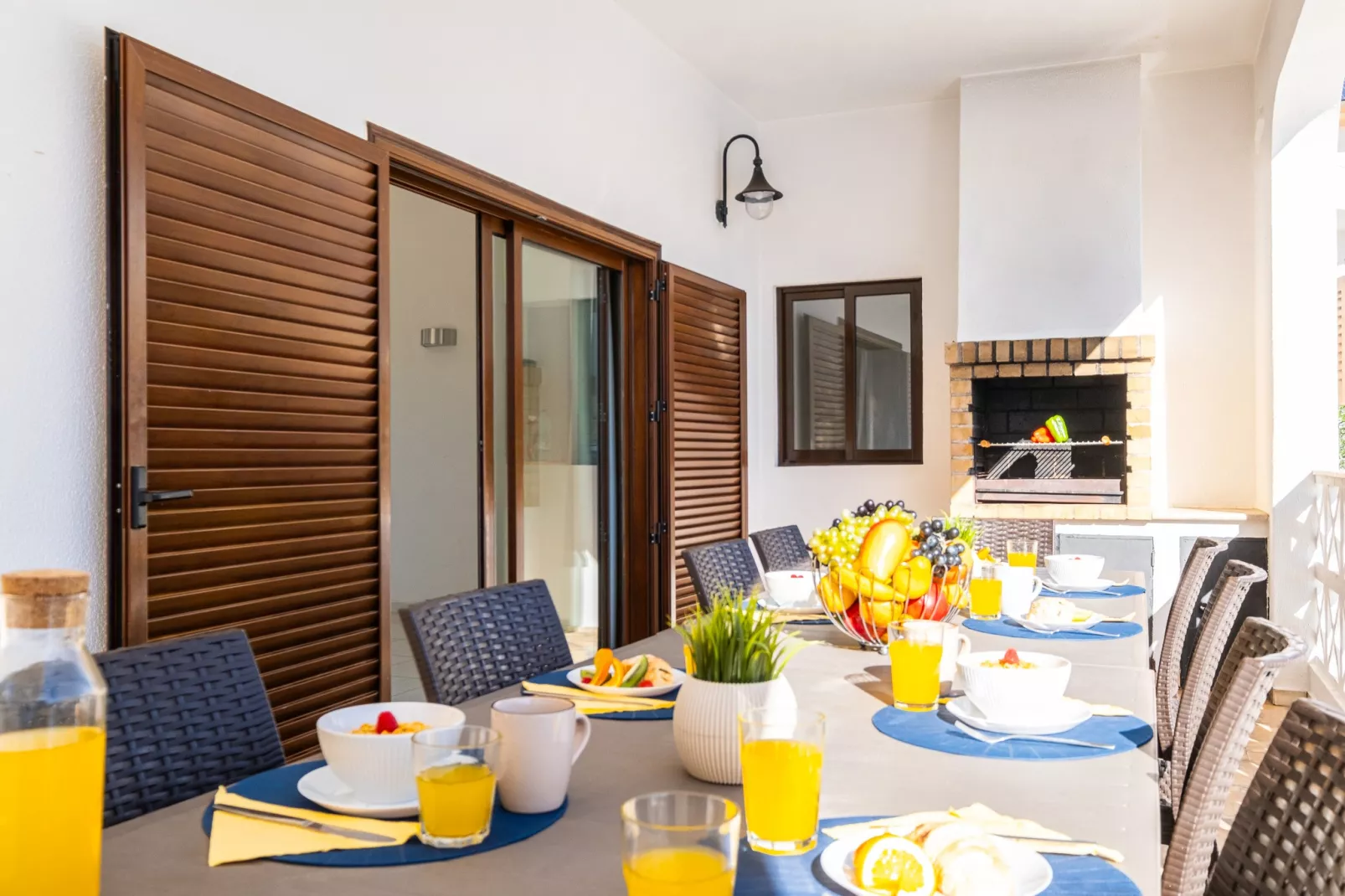 Villa Perola-Dining room