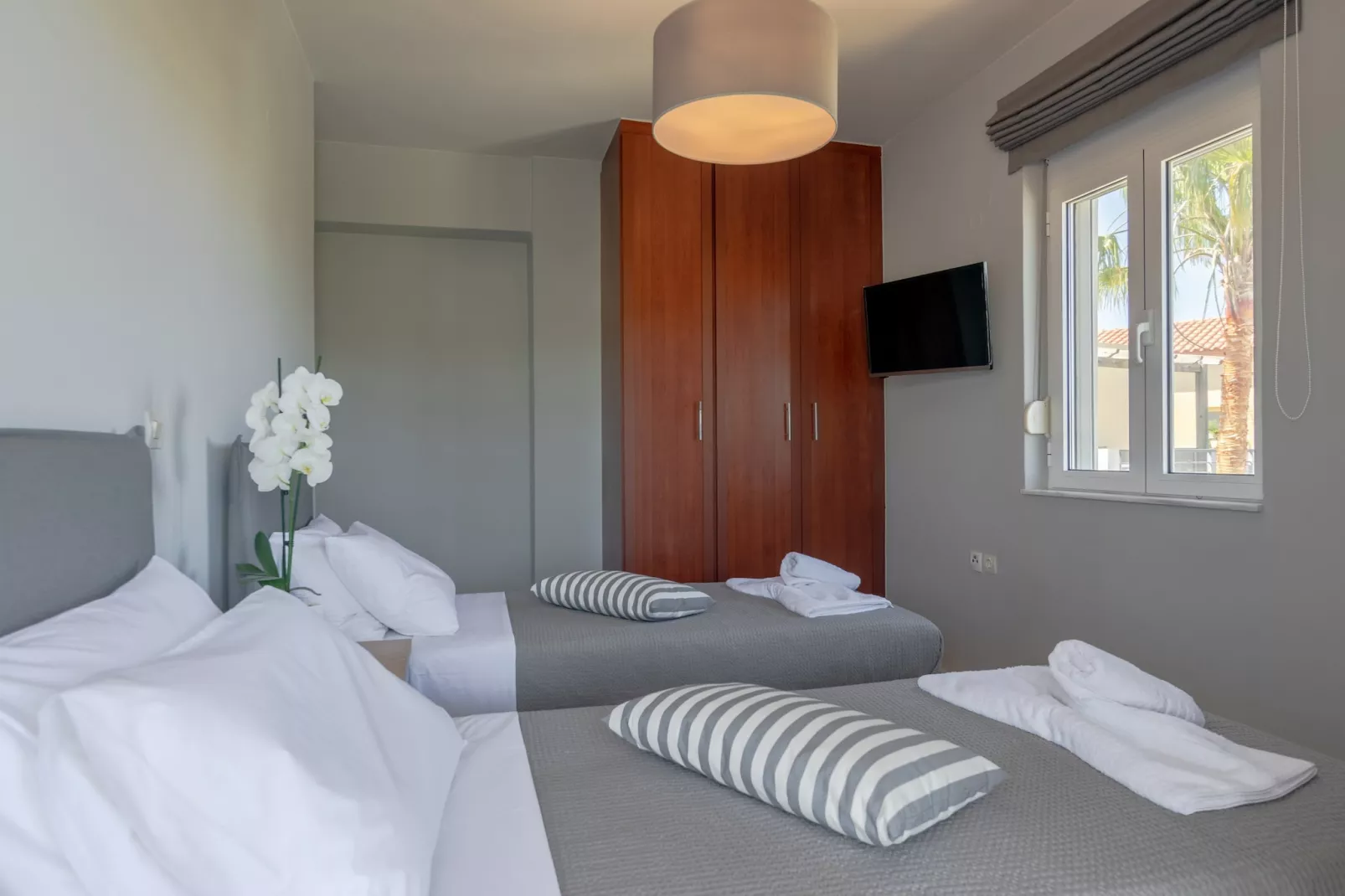 Foothills Blue-Bedroom