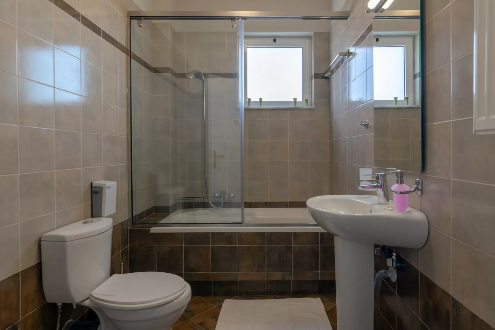 Foothills Blue-Bathroom