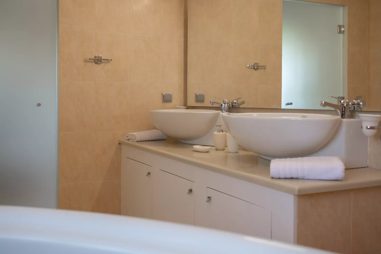 Foothills Blue-Bathroom