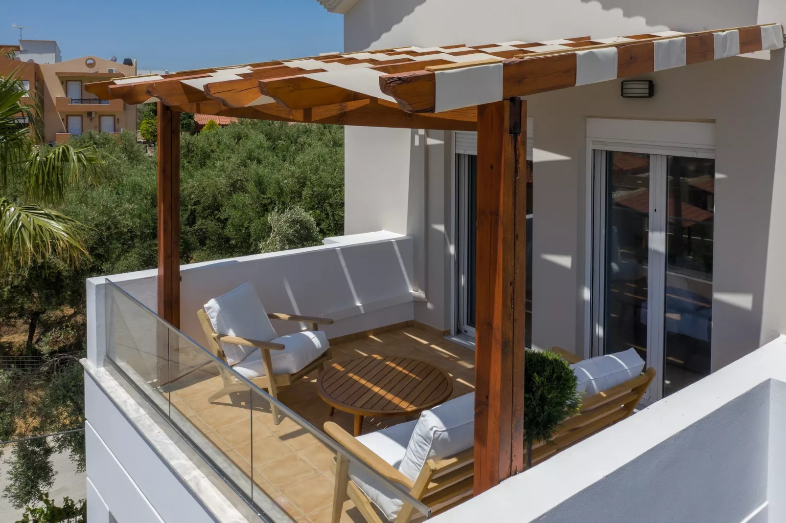 Foothills Blue-Terrace balcony