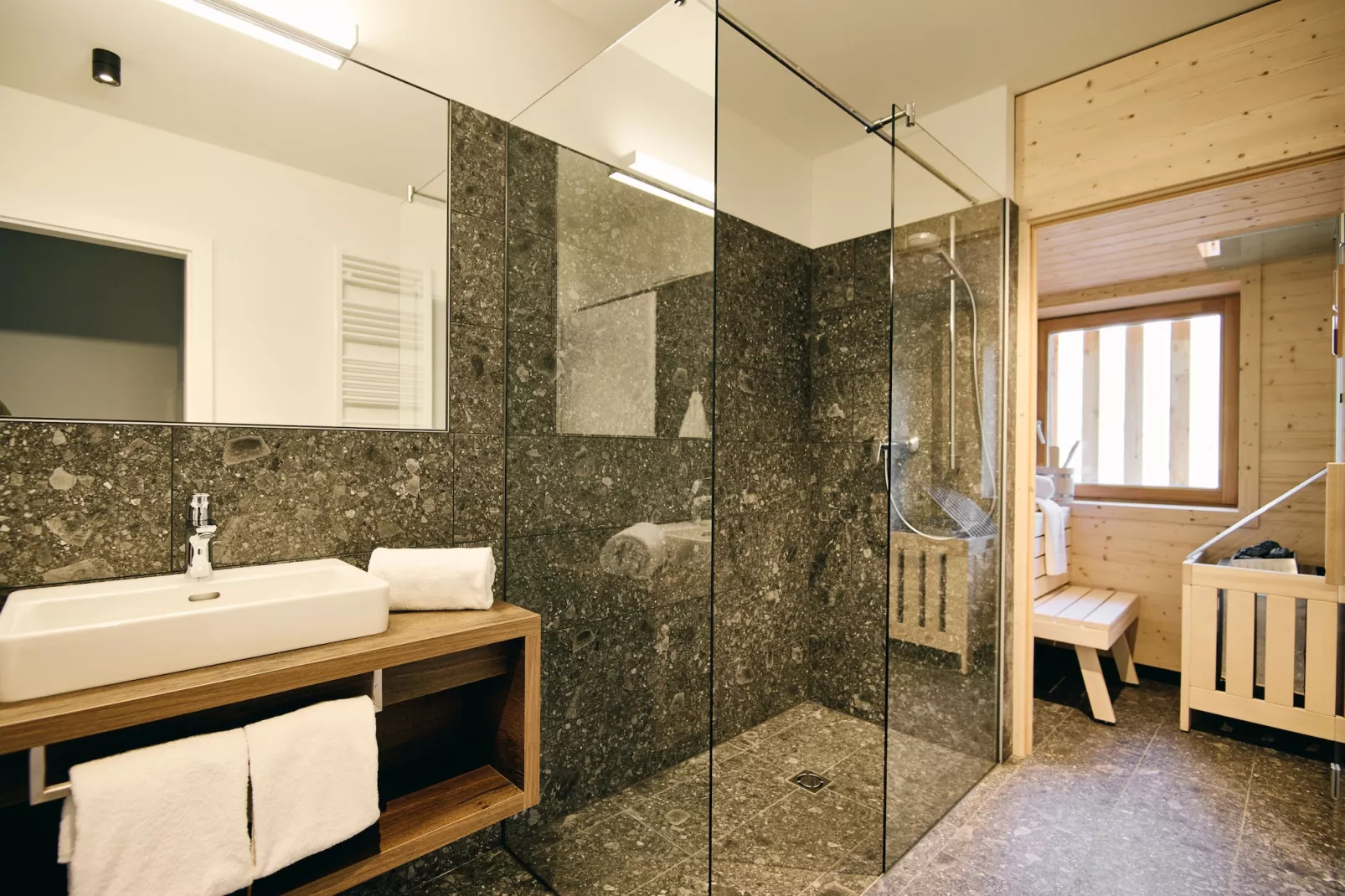 Almresort Sonnenalpe 6-Bathroom