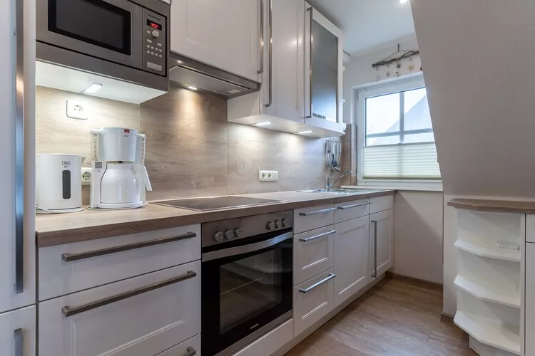 Huus Avelia - Wohnung DG-Kitchen