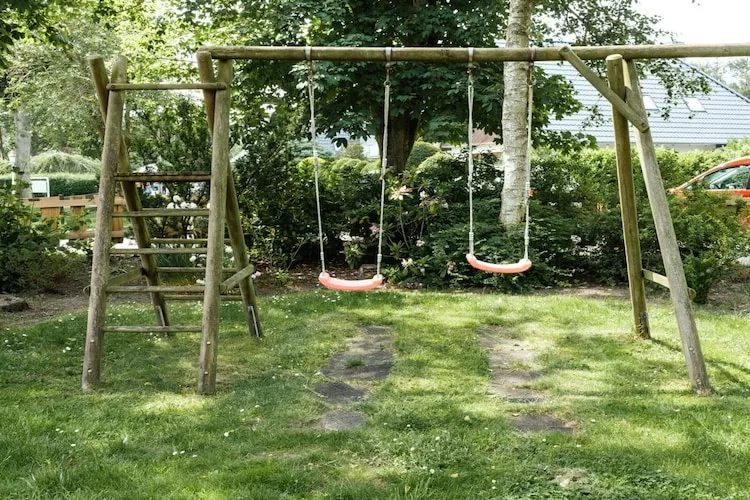 Huus Avelia - Wohnung DG-Gardens summer