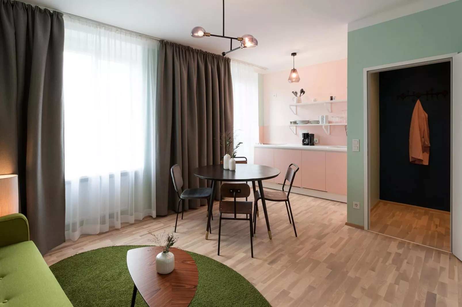 URBANAUTS FLATS Cubertia-Dining room