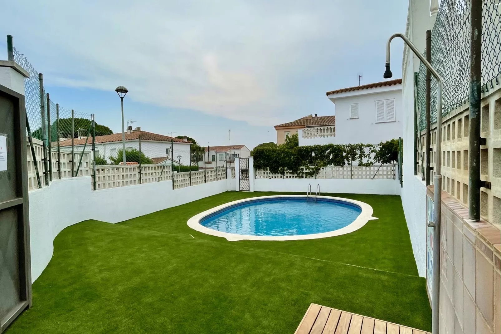 LA VINYA 14-Pool