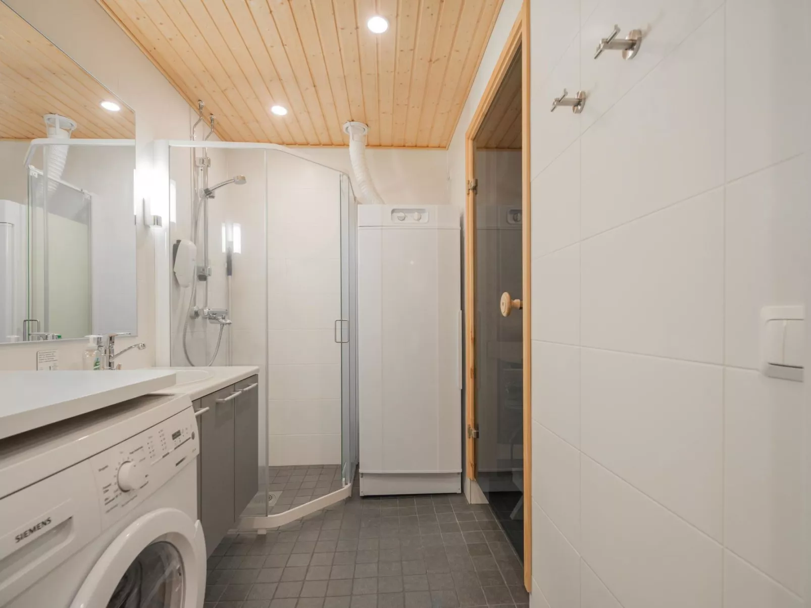 Nordic chalet 9211-Inside
