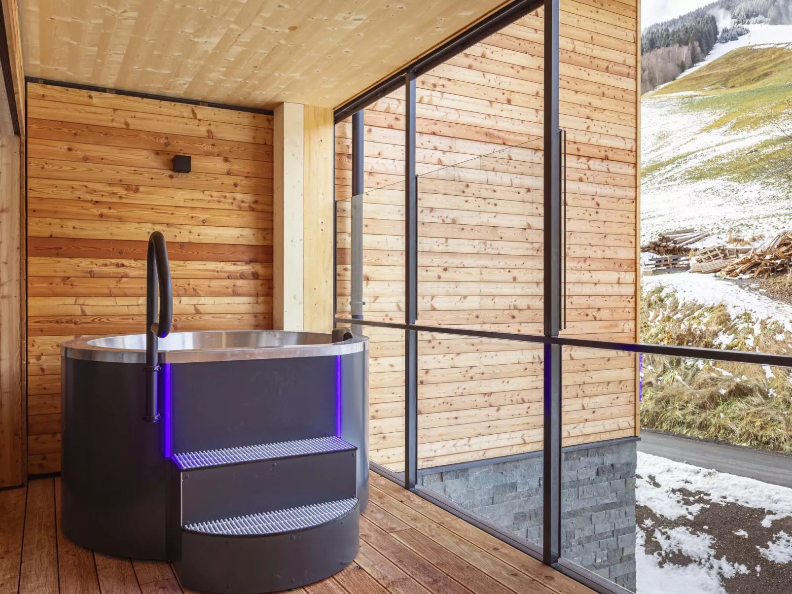 Premium Suite mit 2 SZ & Mini-Spa-Drinnen