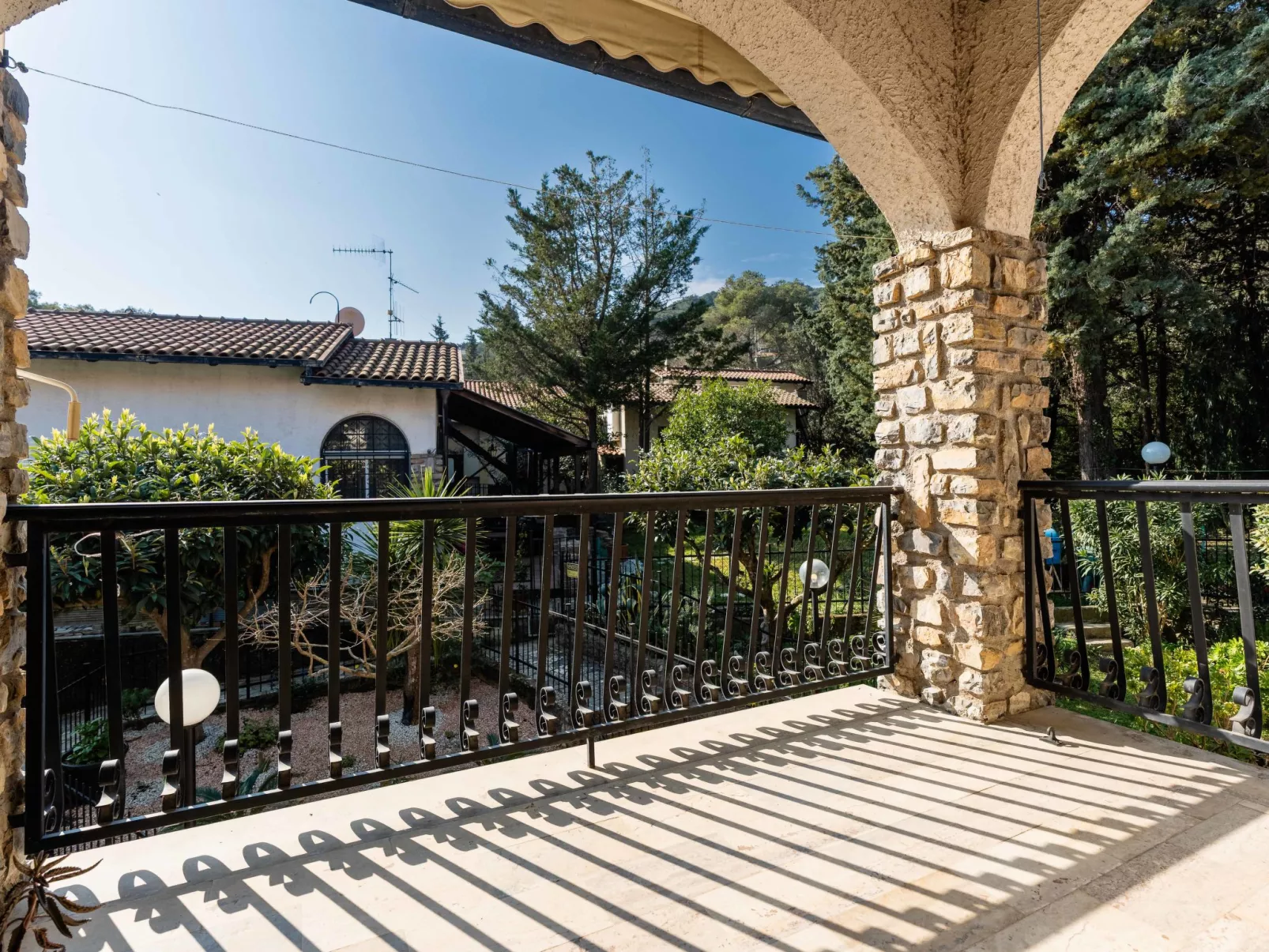 Maison Silvia-Dehors