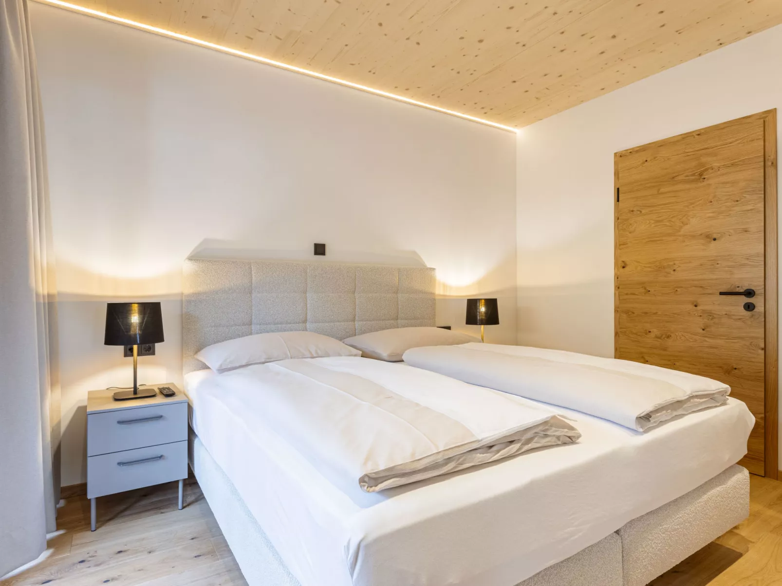 Premium Suite mit 2 SZ & Mini-Spa-Drinnen