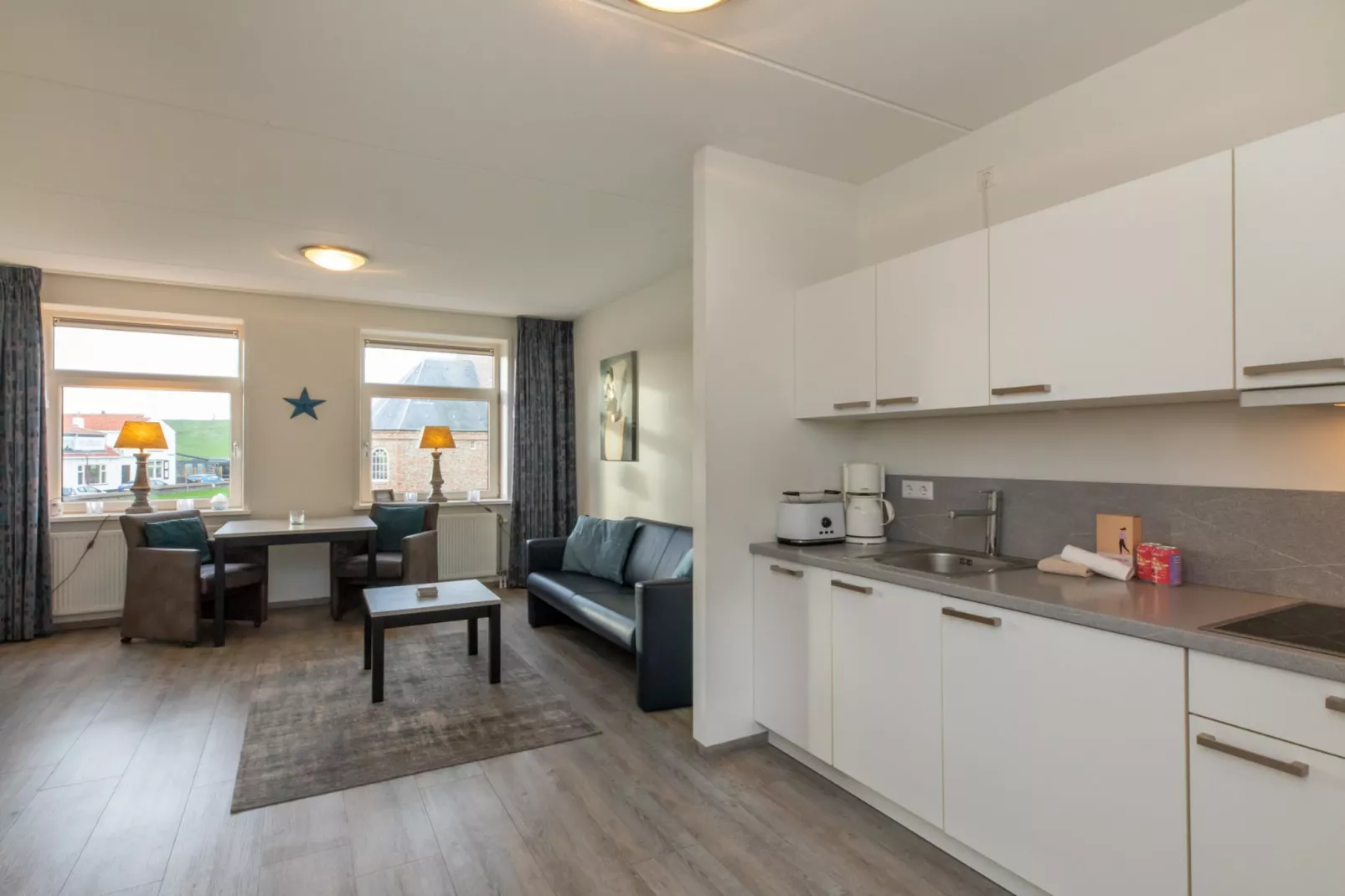 Vakantiewoning 't Zoete Licht Residenz - Willibrordusplein 28 C  Zoutelande-Kitchen