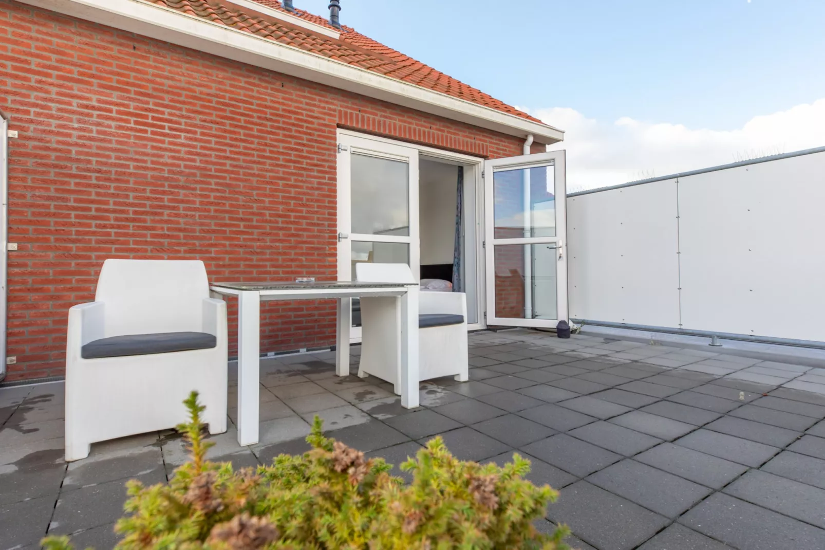 Vakantiewoning 't Zoete Licht Residenz - Willibrordusplein 28 C  Zoutelande-Terrace balcony