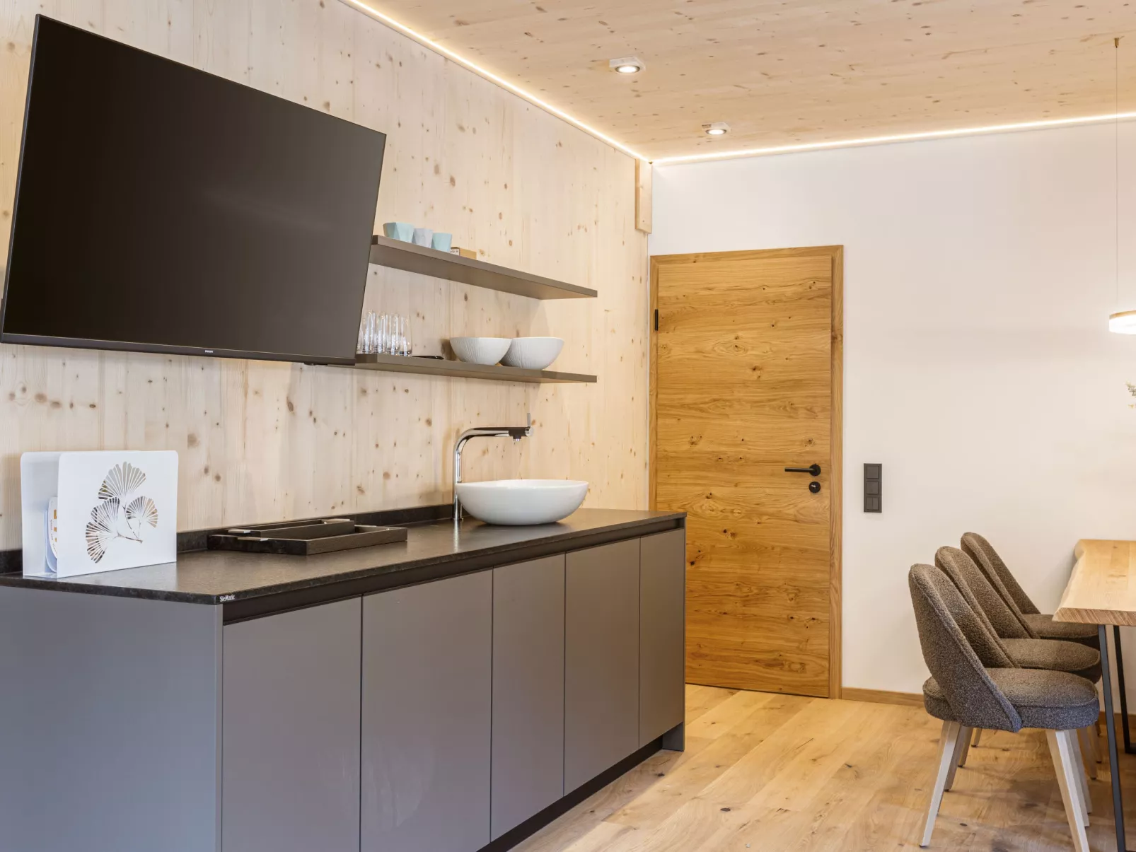 Premium Suite mit 2 SZ & Mini-Spa-Drinnen