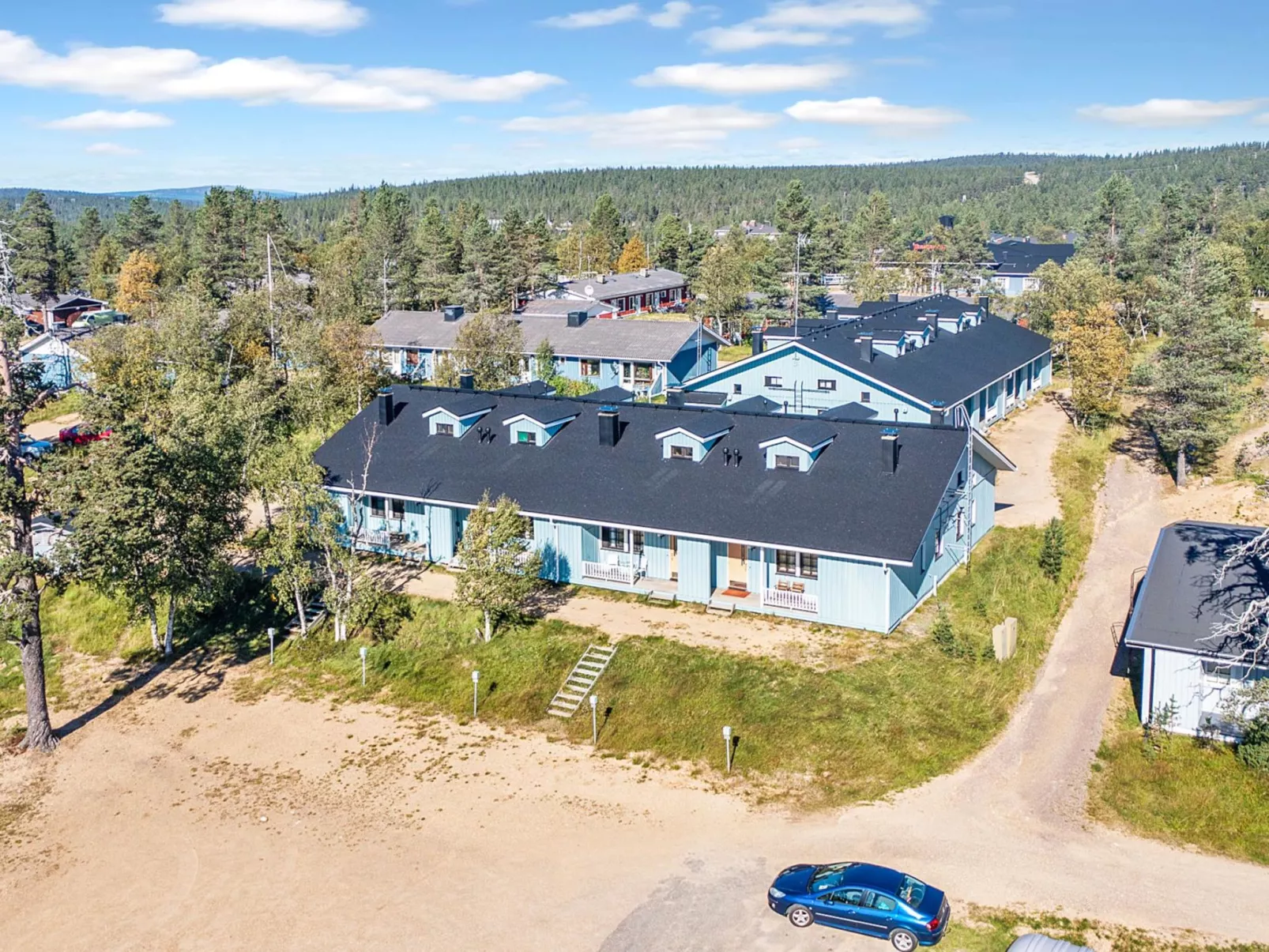Saarihely a 2-Drinnen