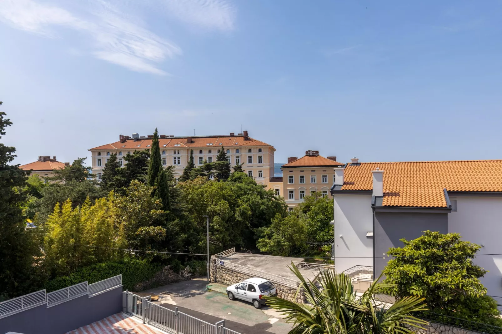 Villa Dubravka App 6-View summer
