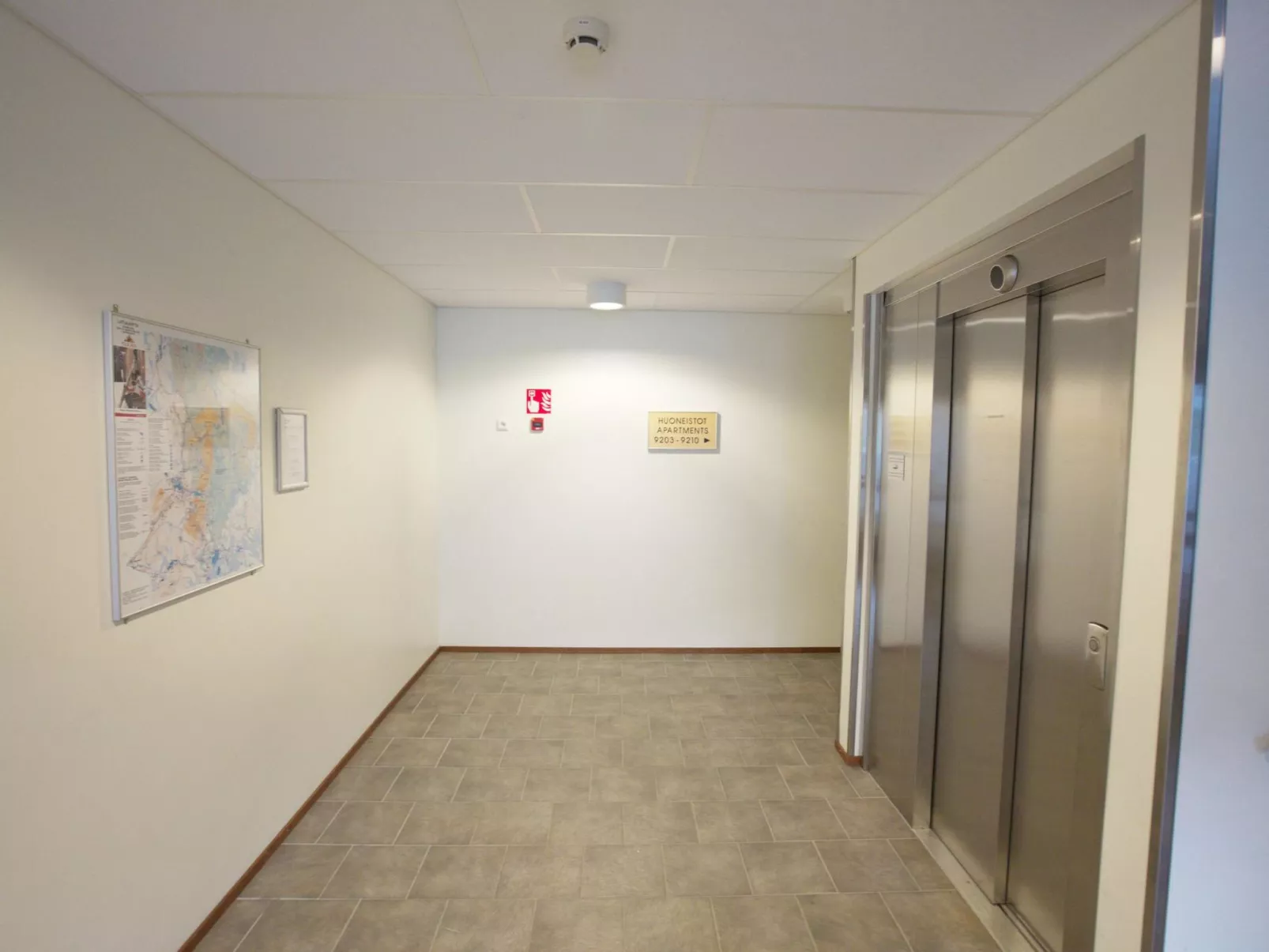 Nordic chalet 9506-Inside