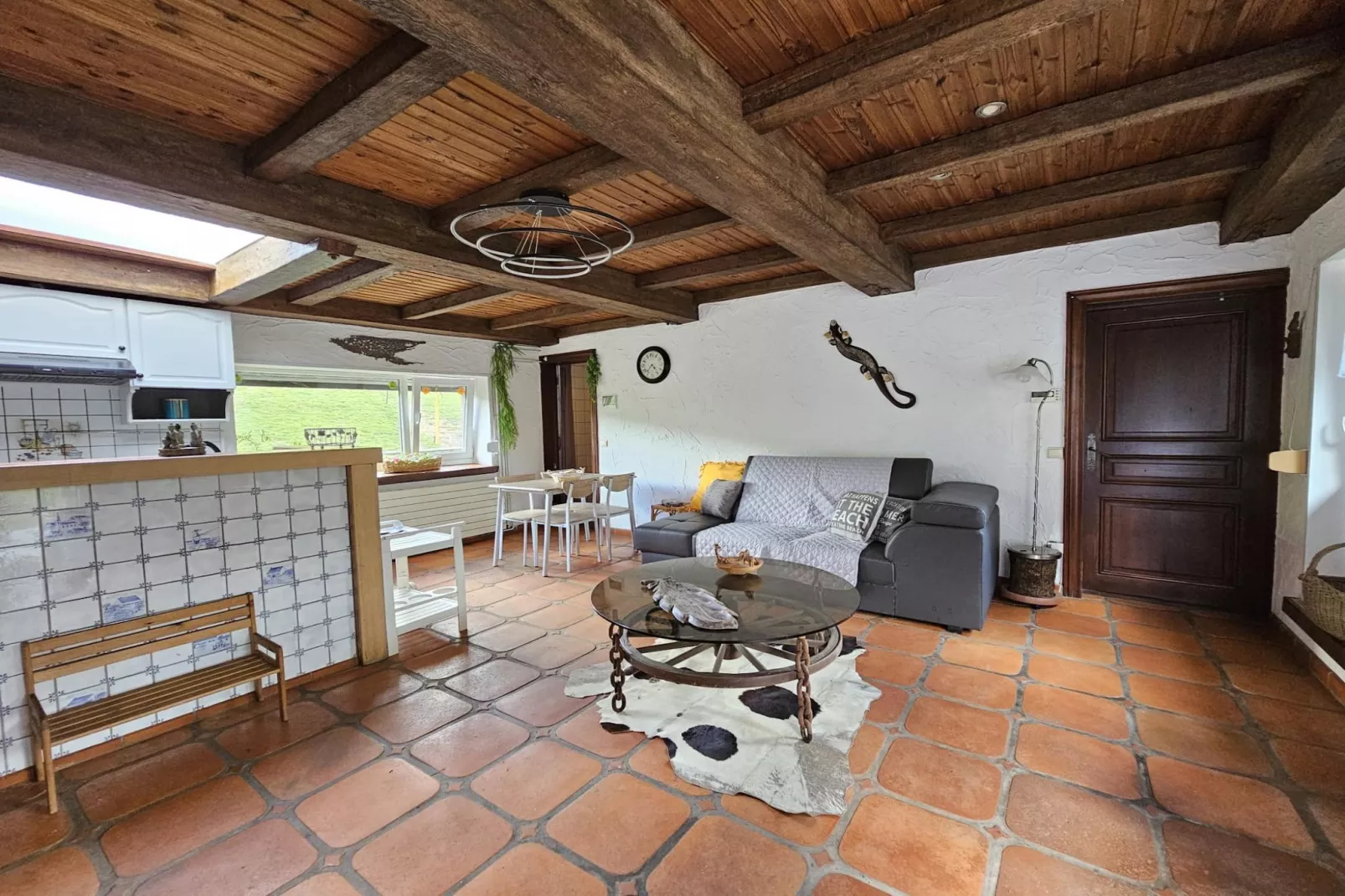 La Fermette du trône-Living room