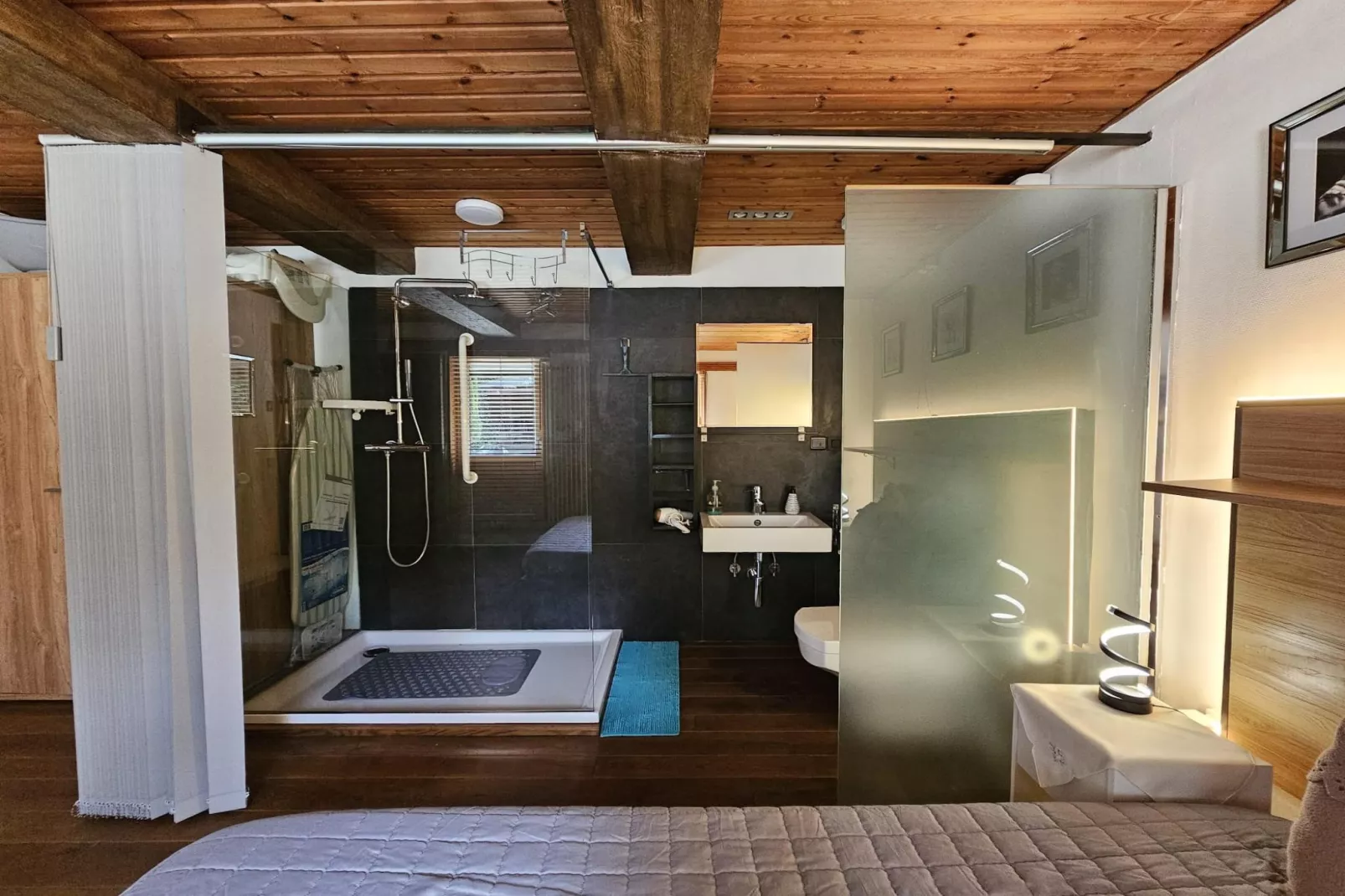 La Fermette du trône-Bathroom