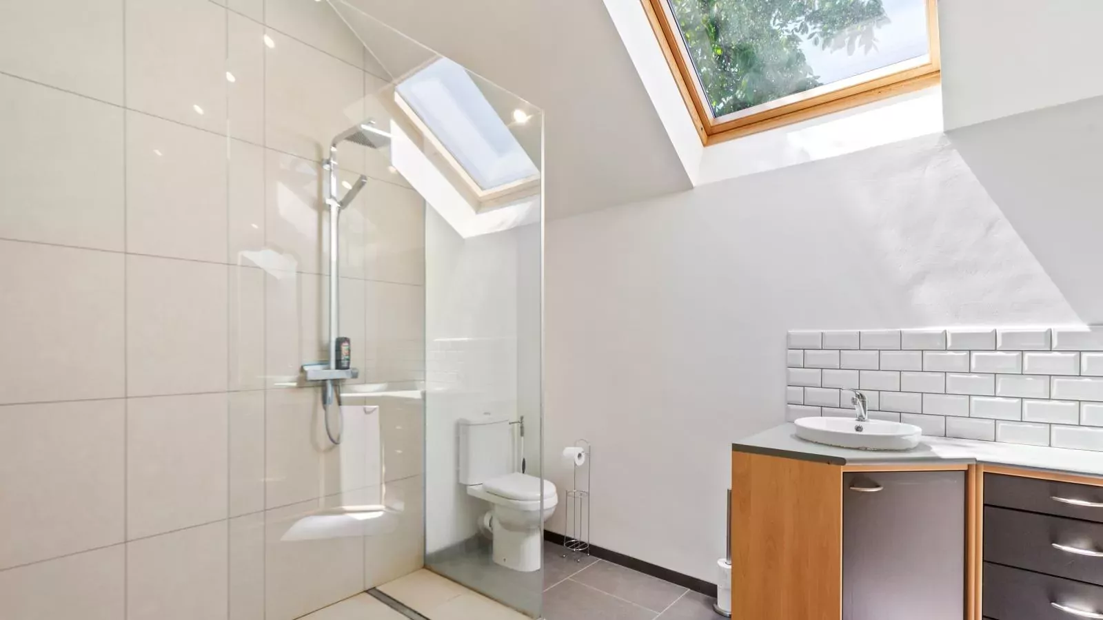 Quanto A  B-Salle de bain