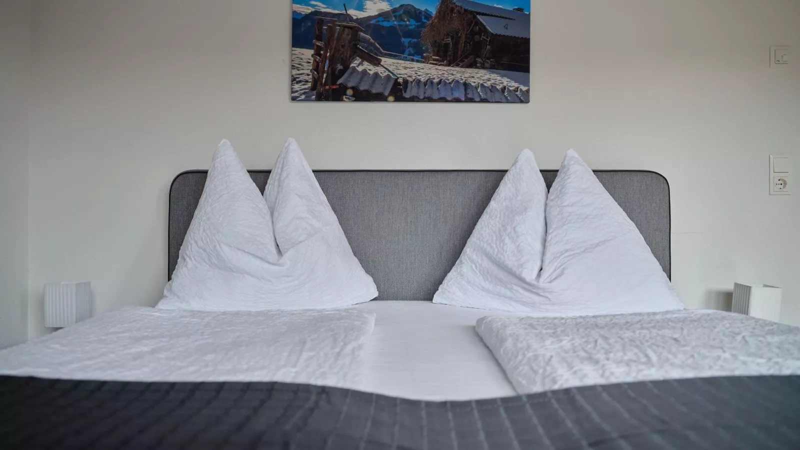 Casa Alpina-Bedroom