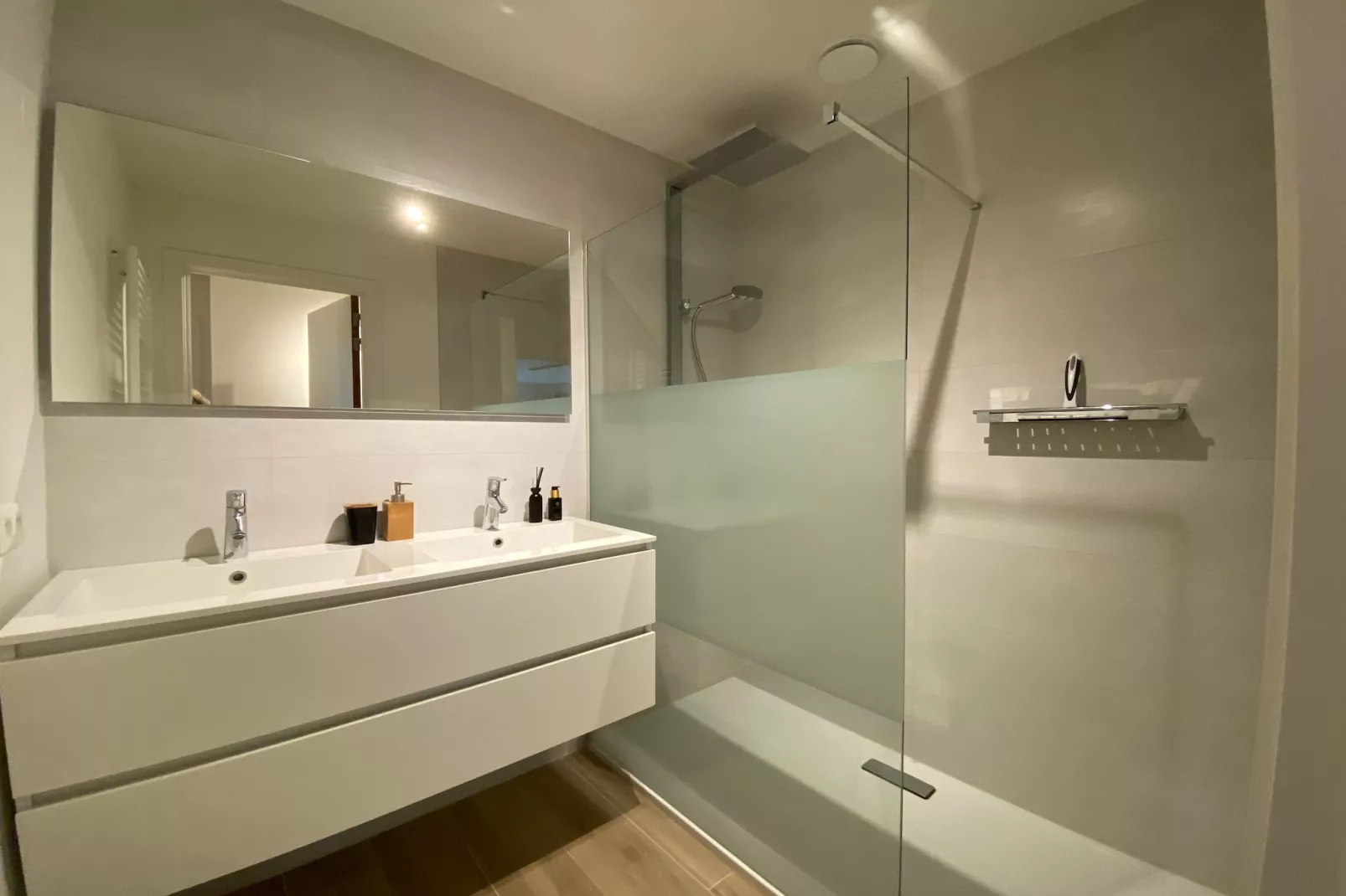 Zephir 25/0105-Bathroom