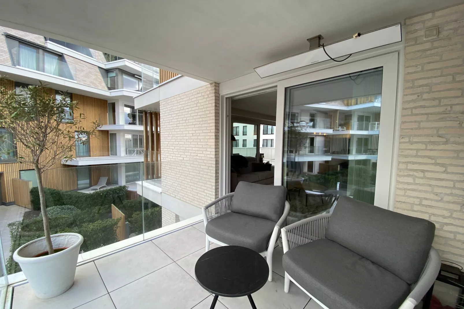 Zephir 25/0105-Terrace balcony