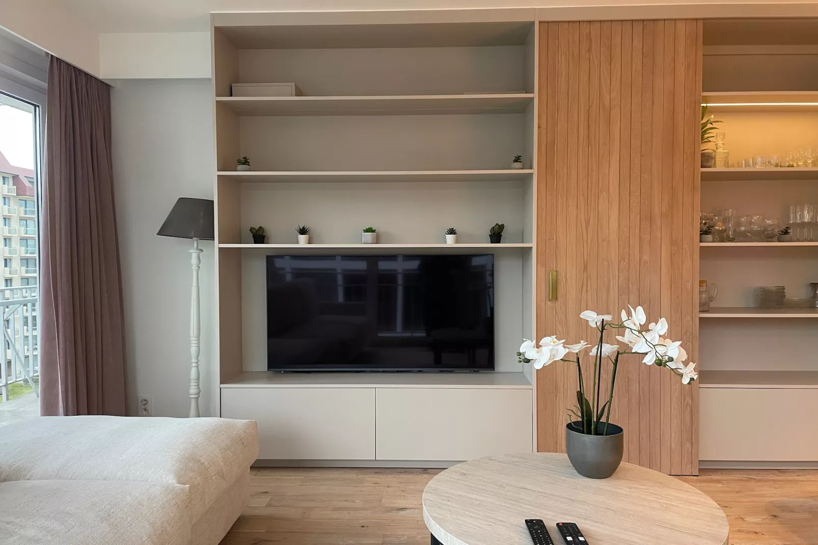 Strand Imperial 0503-Living room