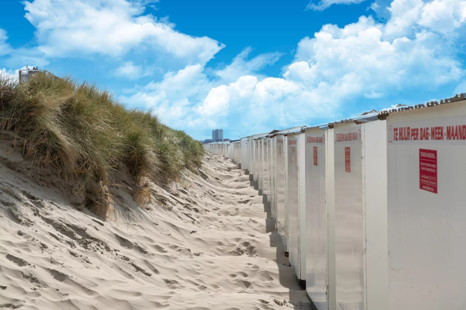 Strand Imperial 0503-Atmosphere
